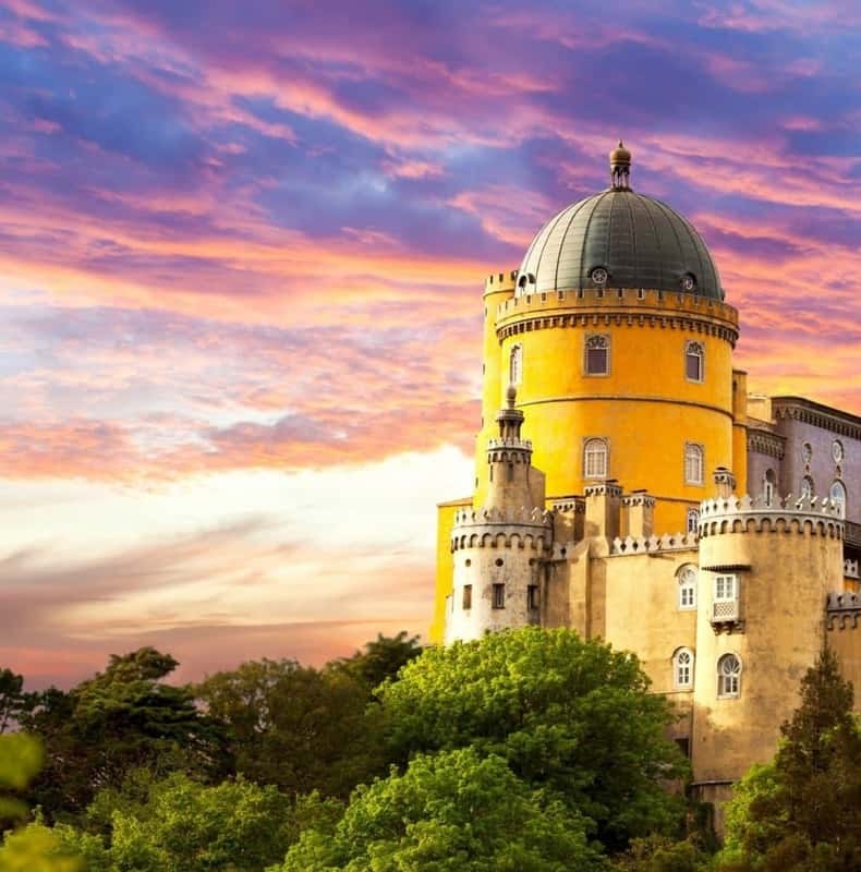 Lisbon: Sintra, Pena, Roca, Regaleira Cascais Tour w/ Pickup