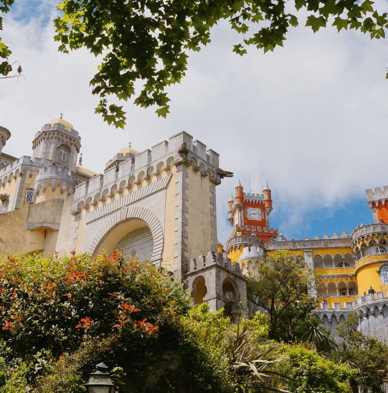 From Lisbon: Sintra, Pena Palace and Quinta da Regaleira