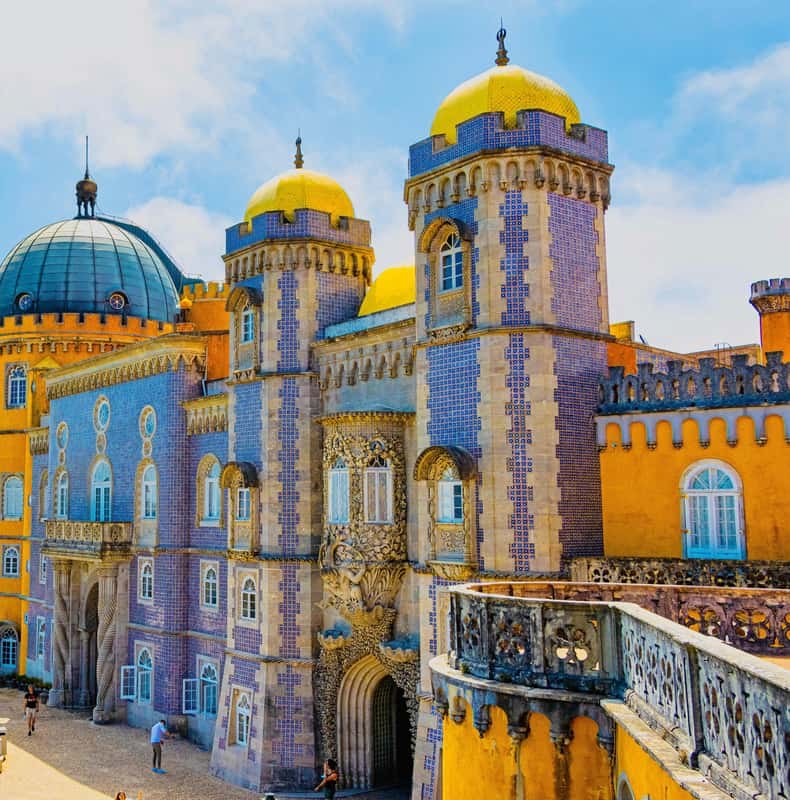 Lisbon: Sintra, Pena, Regaleira, Cabo & Cascais Tour